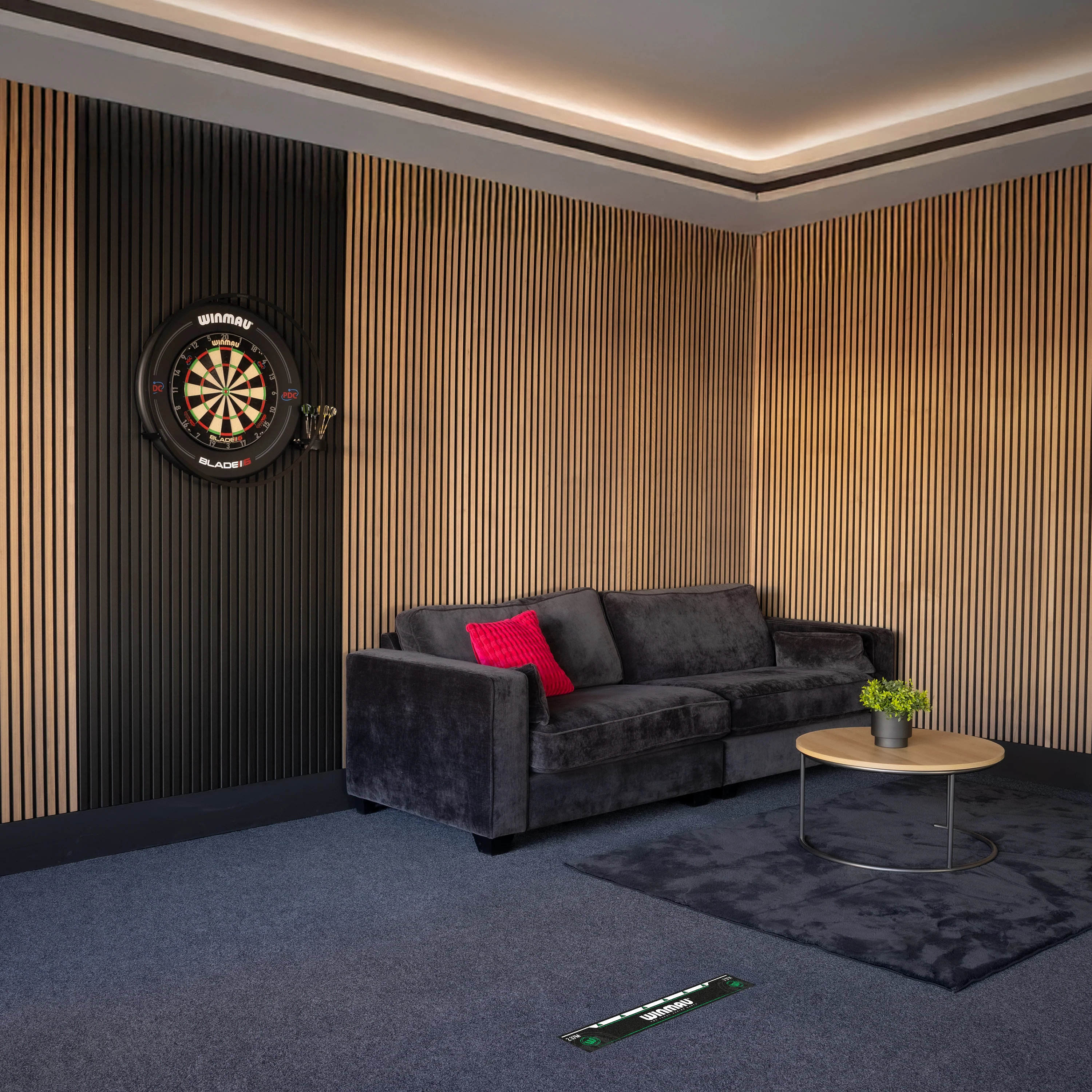 Winmau Green Oche Line - Image 2